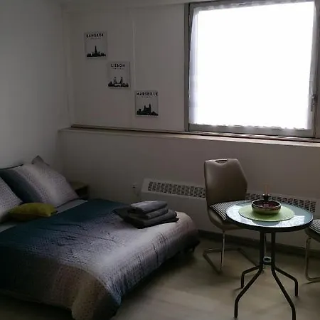 Studio-Apartment, Zentral Gelegen Cologne Exterior photo